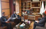 هدیه ای که بازرس کل کهگیلویه و بویراحمد به سرپرست اداره کل تعاون، کار و رفاه اجتماعی داد هدیه ای که بازرس کل کهگیلویه و بویراحمد به سرپرست اداره کل تعاون، کار و رفاه اجتماعی داد